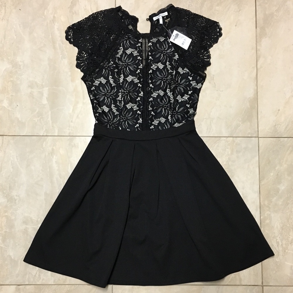Lace design black dress